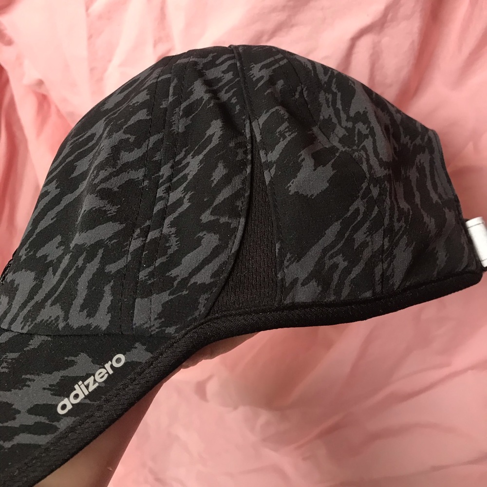 Adidas hat - Picture 3 of 7
